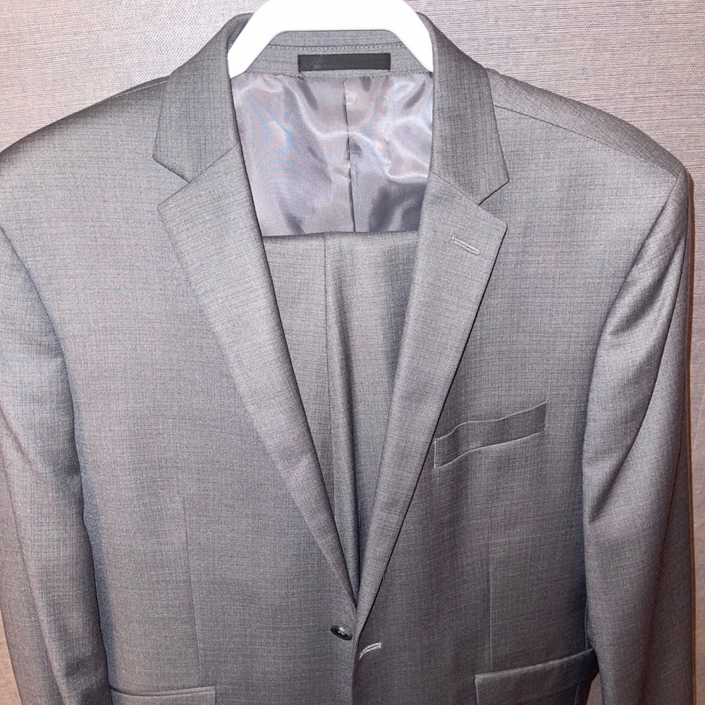 Kenneth Cole Suitcoat and Pants